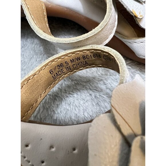 BOC Born Concept White Leather Flower Thong Sandals Flip Flop 6 Boho Farmcore - Picture 4 of 9